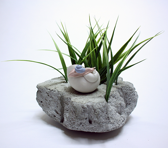 Bethany Krull

Remnant of Extinction (Snail Study)
Porcelain, paint, concrete, artificial grass   •  $400.