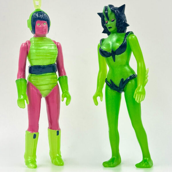 Lurid Lordesses on the Lunar Lair of Lesbotron
